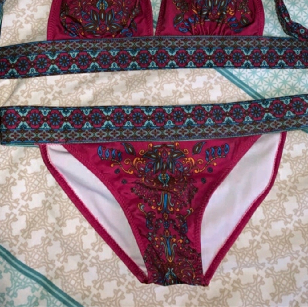 Halter Bikini Set - Picture 3 of 3